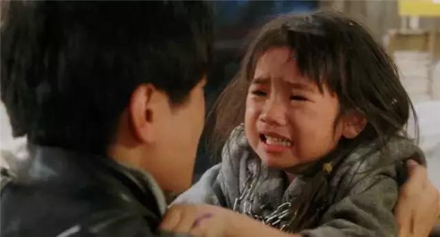 陈卓欣是香港影坛童星,曾经还凭借《伴我闯天涯》获得金马奖最佳女