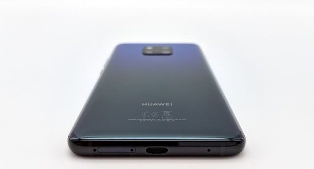 看了华为Mate20,再对比华为P30,网友:后悔买早