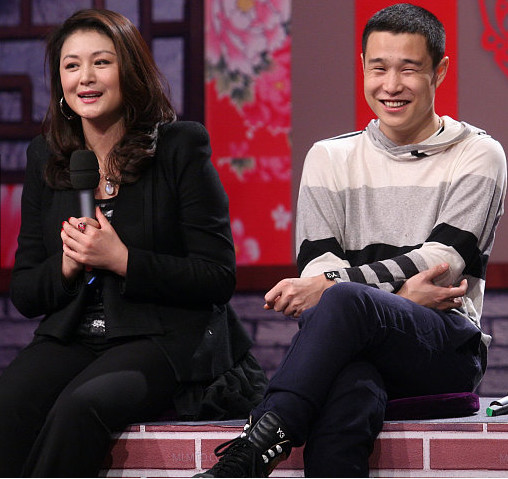 47岁于月仙近照,结婚20年没时间生子,老公颜值一言难尽