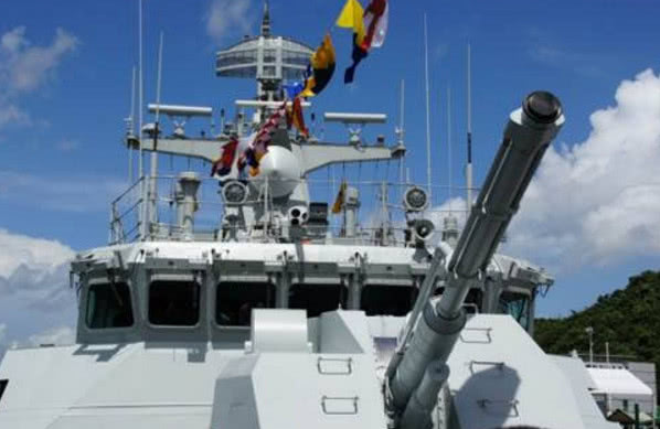 的保证我们海岸线的长治久安,而其中的护卫舰更是近海防御的重头戏