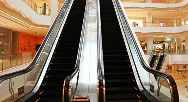 日本一奇葩电梯:仅80厘米还没走路快,建造原因让人直呼有人性