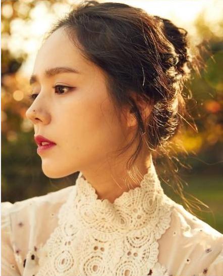 看看自己 哭很大声 ~~~~(>_悲伤,我拥有韩佳人的痣,却没有韩佳人的