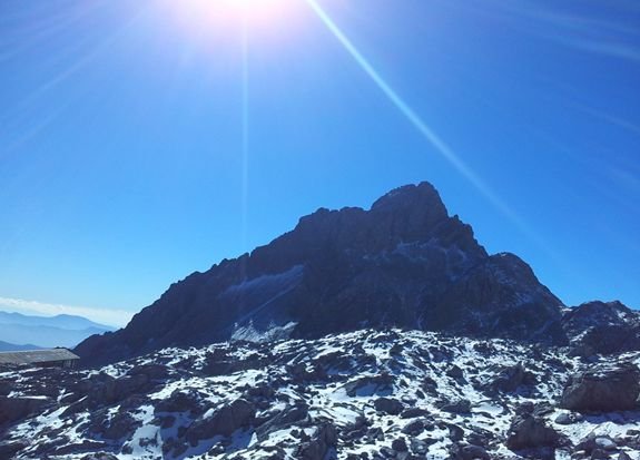 玉龙雪山传说只要能够沐浴到那一米阳光就可收获永久的爱情