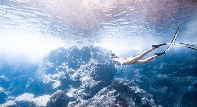 太平洋遗珠伯利兹大蓝洞,即使不会游泳也有想分分钟跳下去的冲动