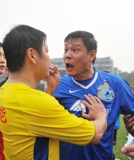 范志毅掌掴谩骂裁判铁证疑似曝光范志毅回应不能无视乱吹行为