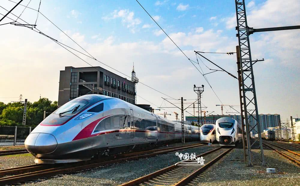 一年一度的春运又来了,火车票已经.