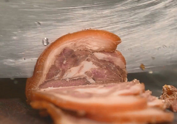 佛山南海老牌子店,一道招牌菜色传承三百年,猪蹄去骨包肉做扎蹄