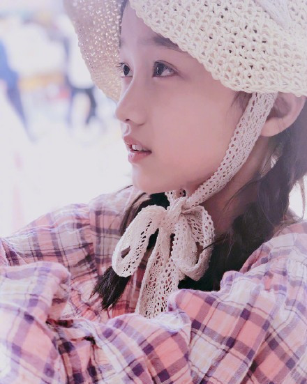 纪姿含|关晓彤|撞脸_新浪新闻