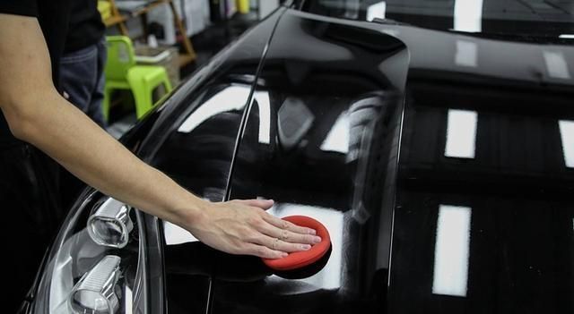 走对方保险可以要求打蜡吗 保险杠粘上蜡怎么处理