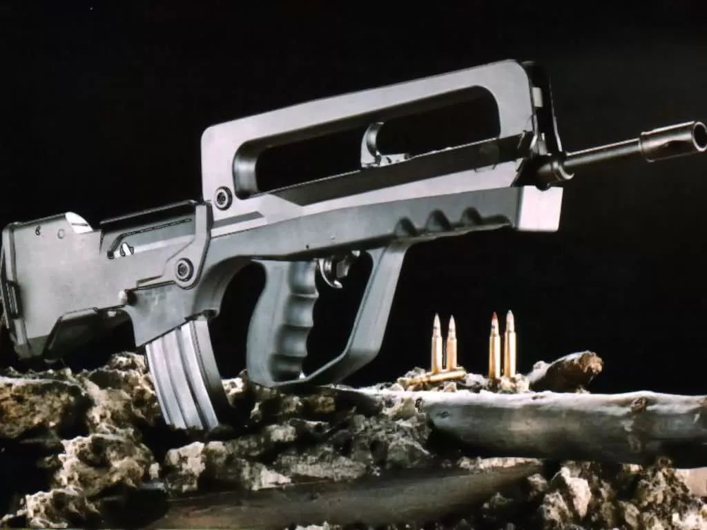 世界六大名枪之一famas突击步枪地地道道法国货