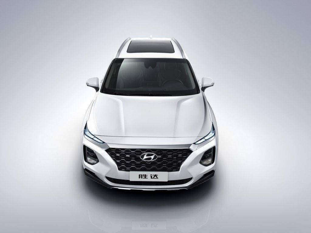 全新胜达4月底上市,配四驱带8at,配置多了但颜值低了