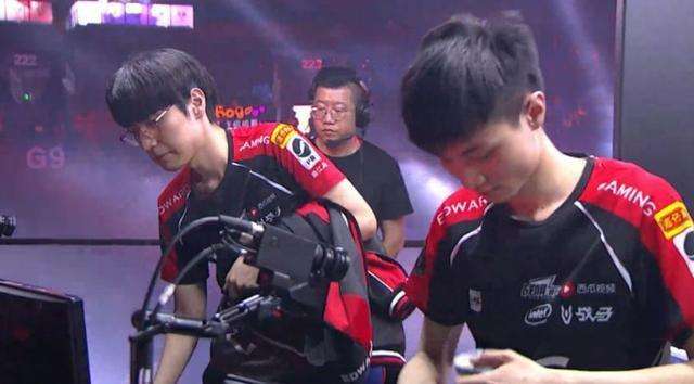 jdg输了比赛很不服, 卡的技能都放不出来要我怎么玩?