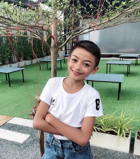 泰国12岁男孩凭化妆技术为父母买豪宅化妆技术令女生都会惭愧