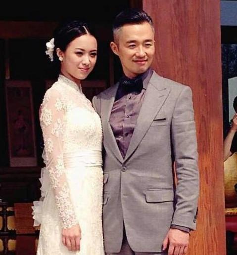 高学历美女主持人,23岁嫁大18岁老公,老公患病她辞工作照顾