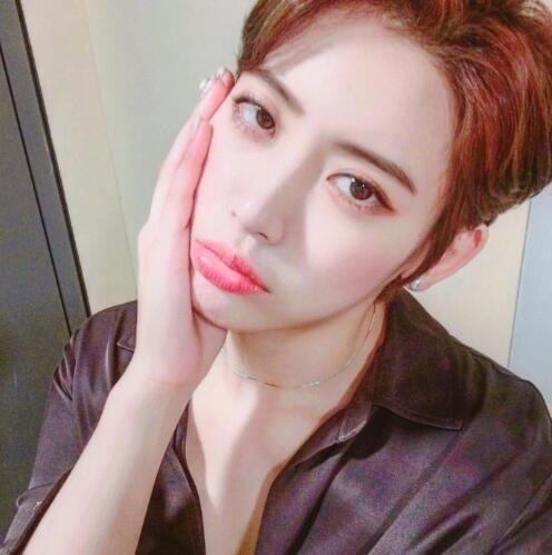 很chic的中性短发女生又帅又美太酷啦