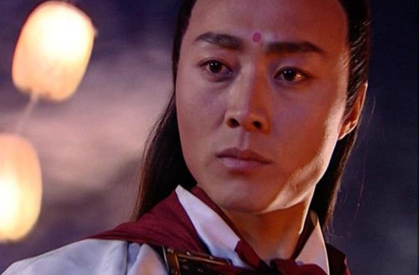 13年前这部剧中沈晓海饰演野小子,因马卷入江湖是非中遭磨难