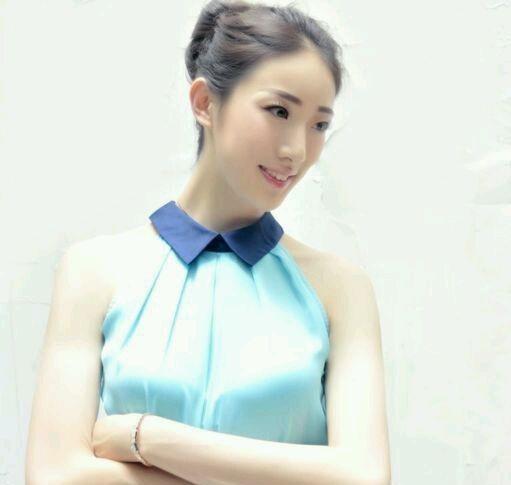 季道帅的老婆刘苪华也是排球出身,1995年出生于山东潍坊,身高1米86的