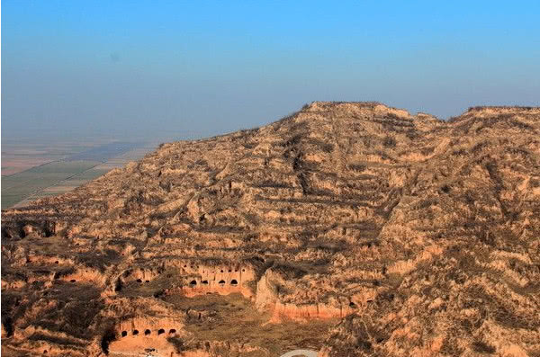 很多人会问为什么河南邙山有那么多古墓,据考古专家披露在邙山地区