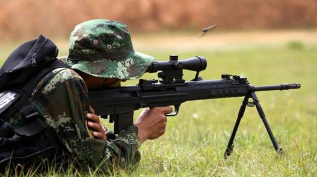 机枪手扫射敌人时为什么都不会打到自己的战友可算是涨知识了