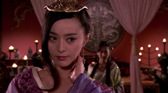 6,2001版《封神榜》,温碧霞扮演的苏妲己,当我看到她的扮相时,我觉得