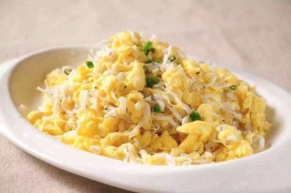 银鱼简单的做法营养又美味一起学习一下吧