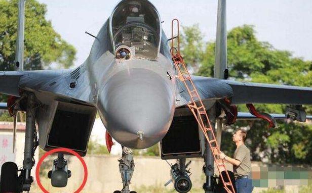 不再隐藏了,我国又一款杀手锏武器正式服役,美国对此十分畏惧