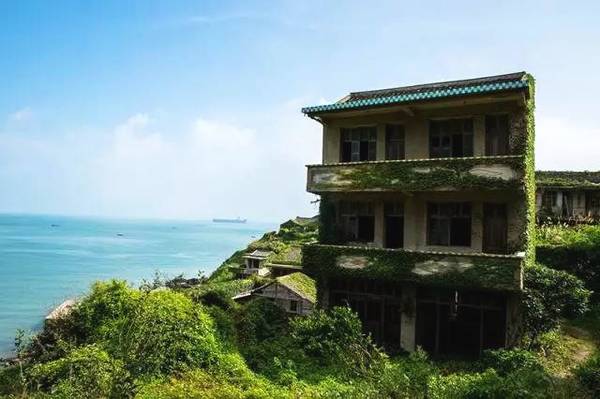浙江有一座无人岛,岛上全是豪华别墅但没人住,你去可能就是你的