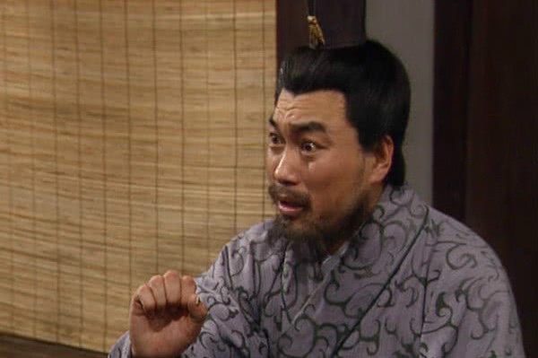 至于说到小说中提到的陈应和鲍隆二人,他们均并非历史人物,而是小说家