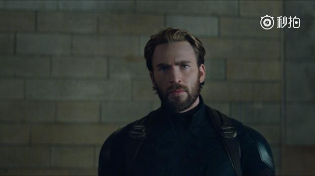 复联3里美队空手接白刃的出场和雷神最后手握暴风锤从天而降的救场,用