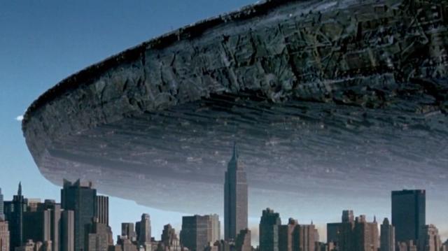 直径约20000米的外星飞船,降临到地球,一炮就摧毁一座城市