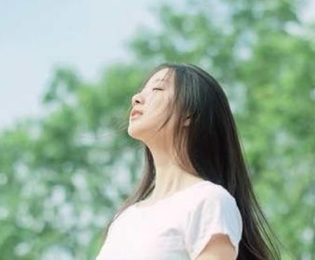 男友父母对我很吝啬,有人问男友什么时间结婚