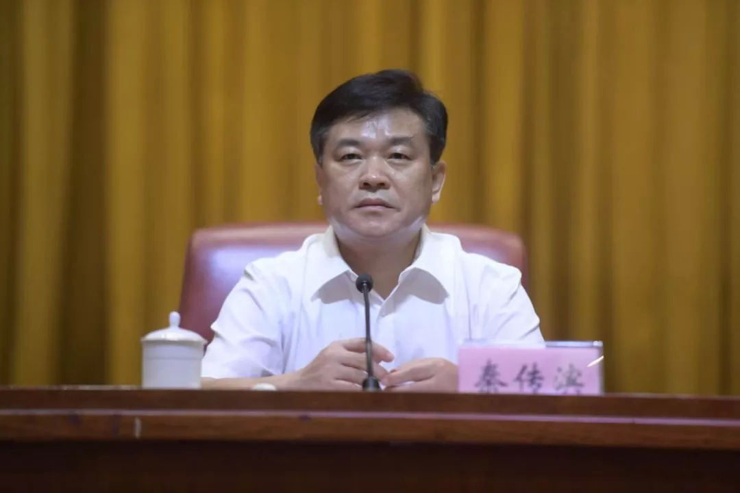 市委常委,政法委书记秦传滨,市司法局党委书记,局长谢圣仁,市委政法委