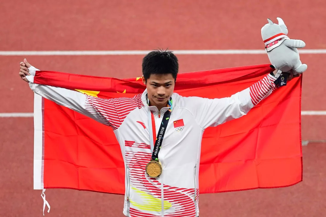 被苏炳添刷屏?他把青春修炼成"励志片"|专访