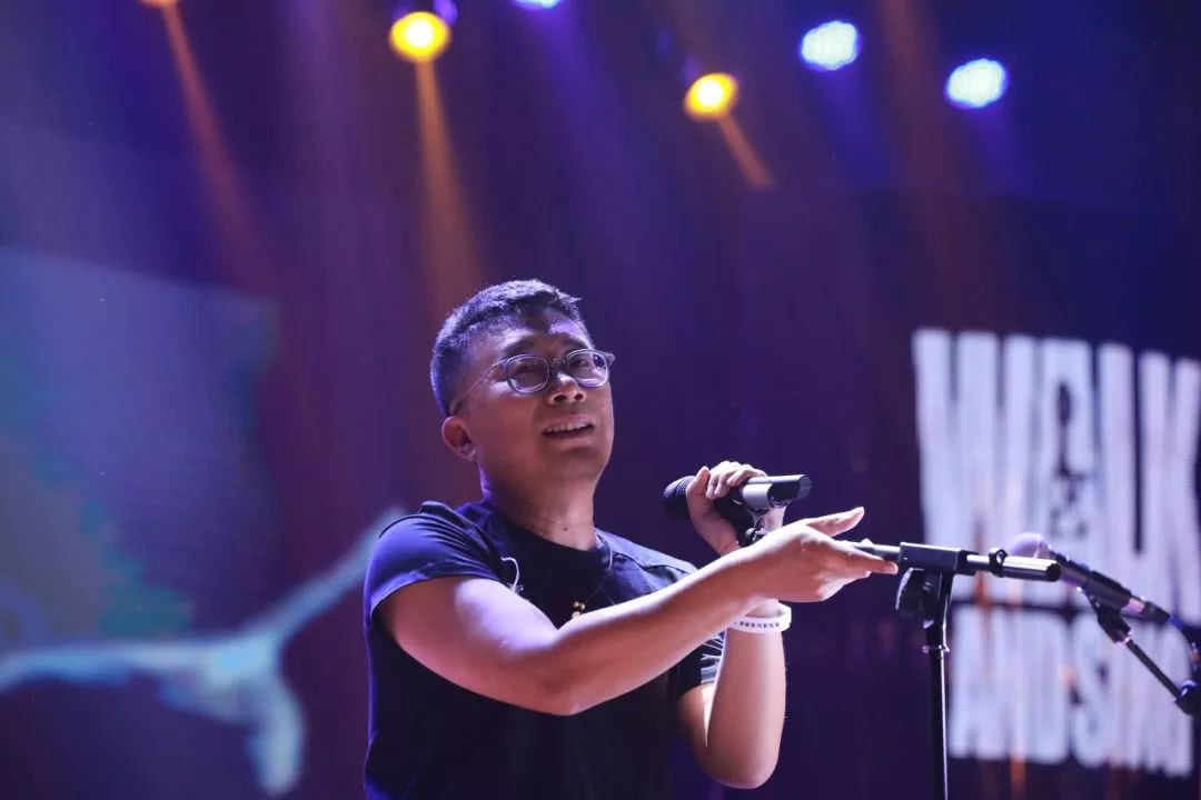 庞龙走着唱着巡演枣庄站嗨场两夜圆满结束