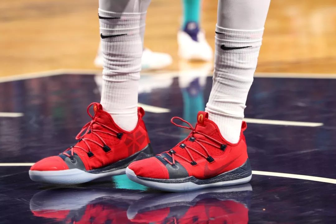 wen赛场 | 康利上脚"球鞋之王",kd6让比斯利"复活"