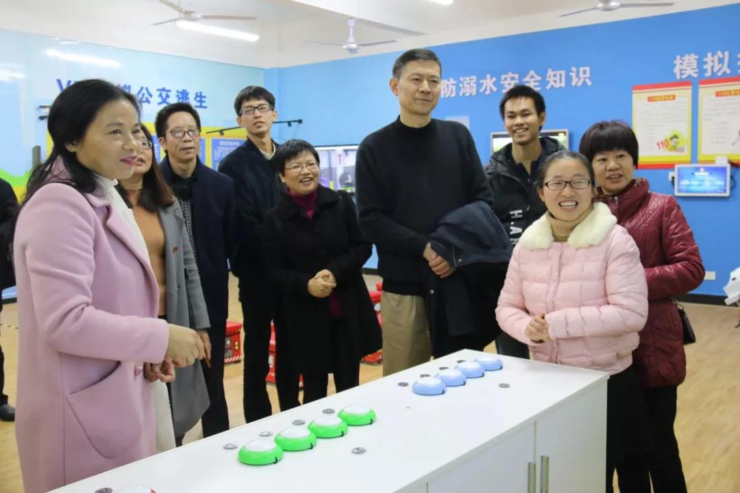 省红十字会周海涛一行调研我市首个红十字生命健康安全教育体验馆