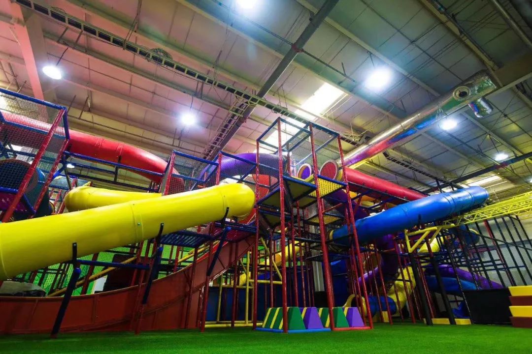 这里有东北唯一筒穴滑梯主题游乐   ——穴之森林   还有1080°大