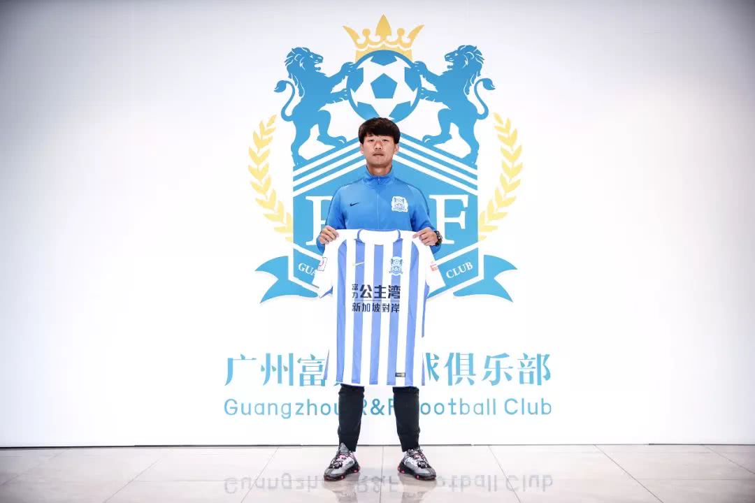 富力冬窗签第5名强援 新赛季具备争冠实力