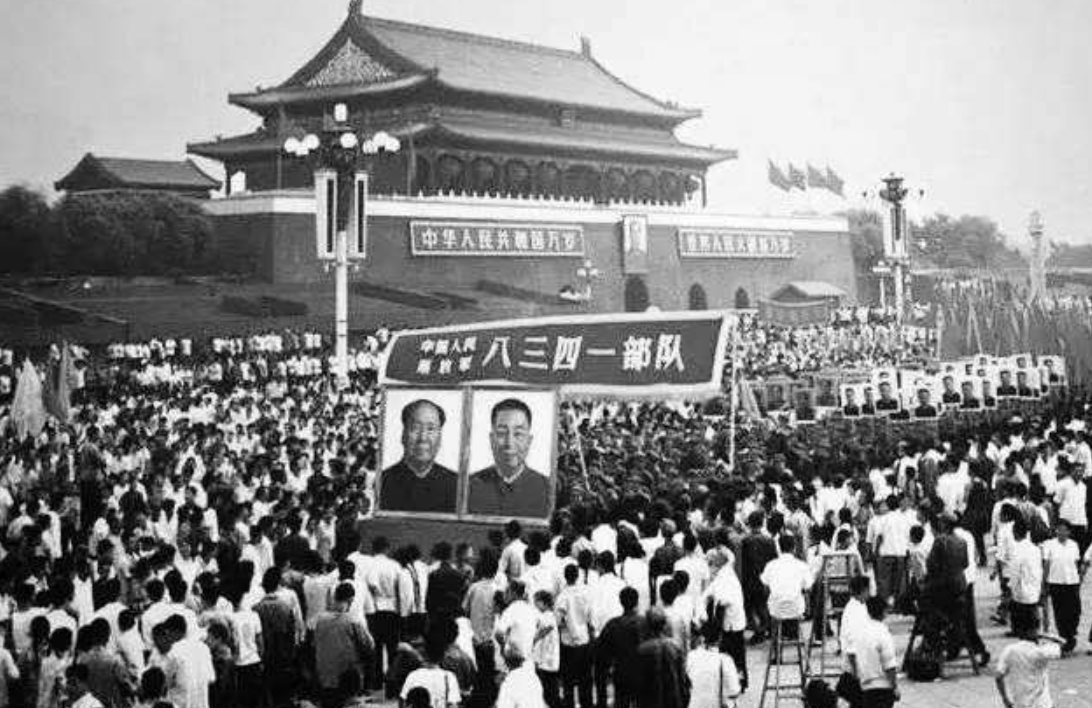 从1945年联合国成立之后,至今一共有十七次为哀悼逝人进行降旗活动