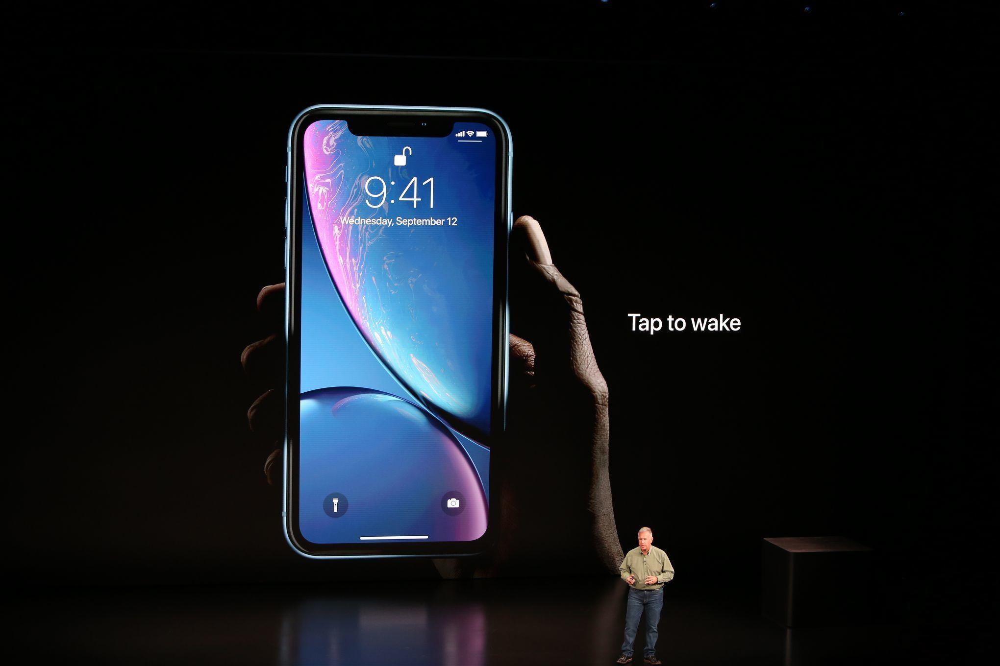 iphonexr明明很火为什么身边的人却没几个人用呢原因很残酷