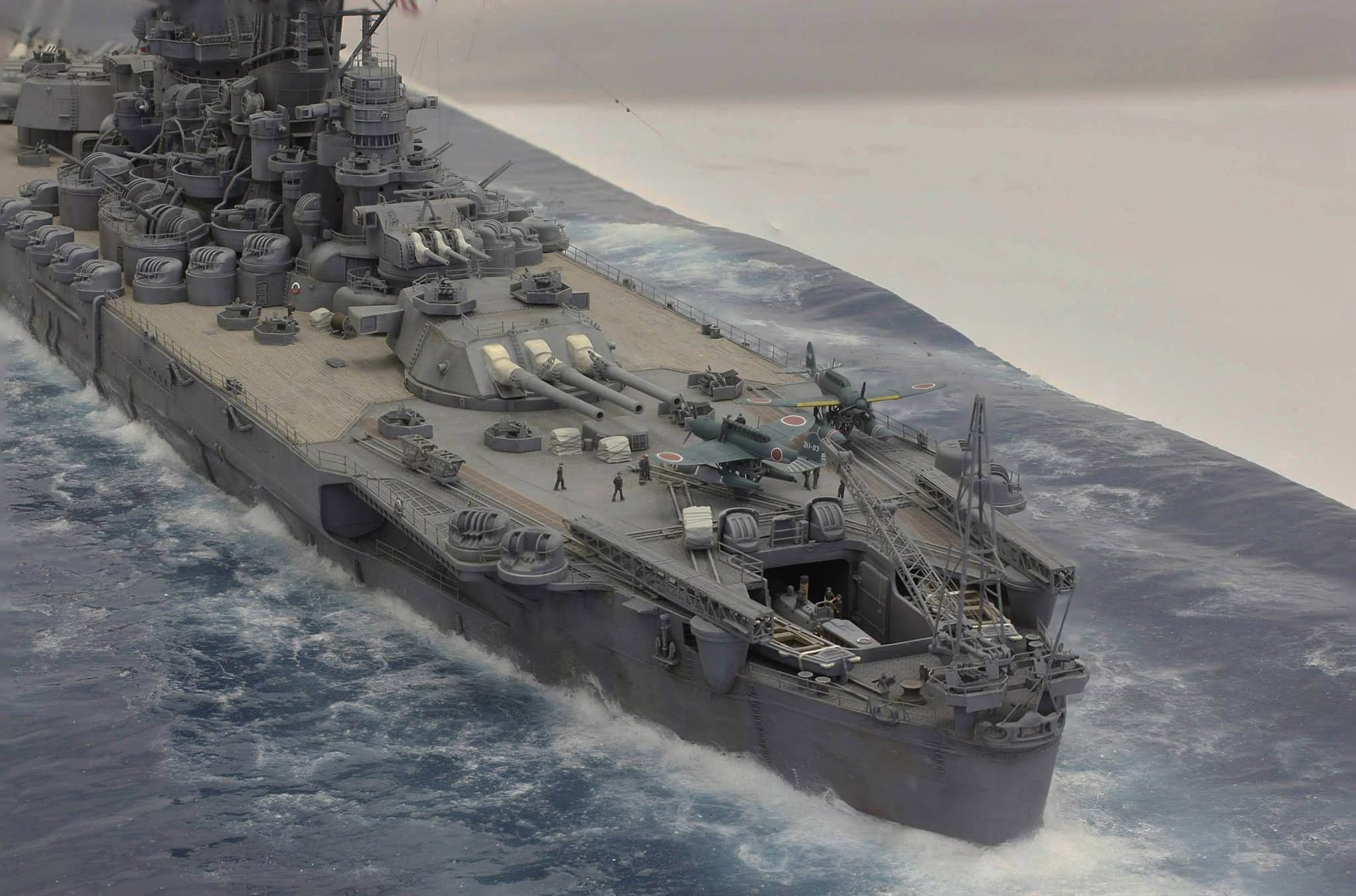 大和号的巨炮,一轮齐射能够摧毁现代航母吗?这要看情况来决定