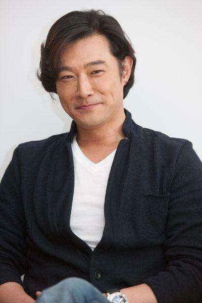 当过兵的他做过it工程师, 29岁再进演艺圈, 后却被伊能静"打压"