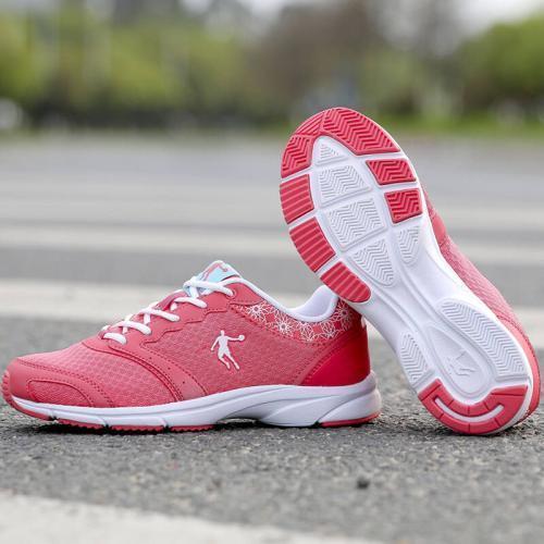 心理学家:从女生喜欢穿的鞋子可以看出她的性