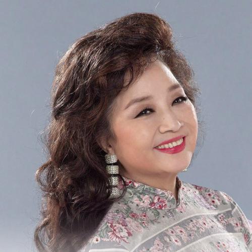 曾因国籍放弃爱情,连春晚都为她破例?如今70岁仍孤身一人!