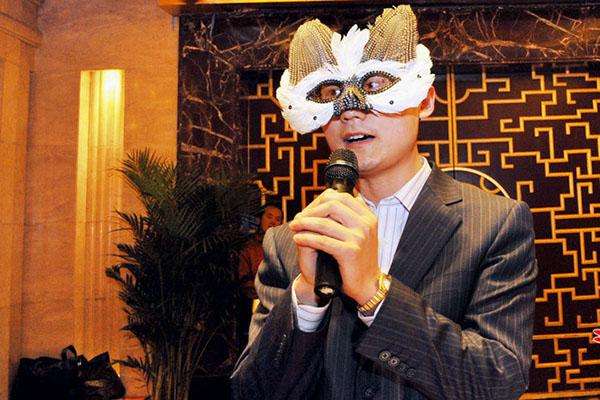 总是唱生命诚可贵,爱情价更高!|刘林|草地|爱情_新浪网