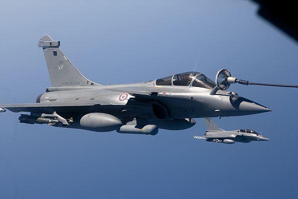 法国为了出售幻影2000战机赚大钱 背信弃义欺骗了我们