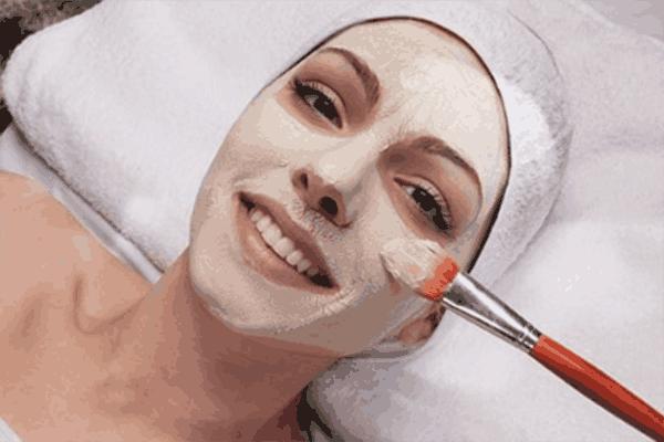 网传鸡蛋清敷脸真的能美白这是真的吗看看专家怎么说