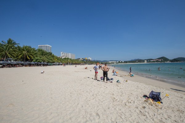 三亚首家零收费景区,独享2.9公里沙滩,全是比基尼美女