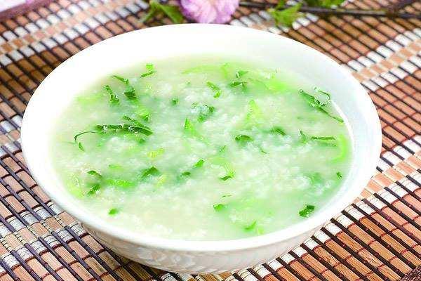 农村里常见一种野菜用来煮粥治疗腹泻一喝就灵