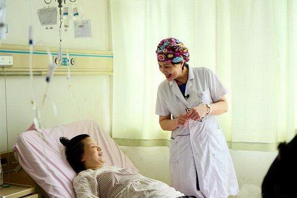 高龄孕妈怀胞十月有多艰辛? 九张图带你感受, 怀孕是会呼吸的痛!